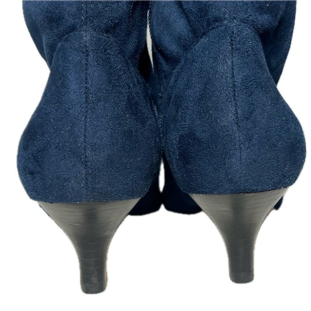 Bella Vita Stephanie II Kitten Heel Faux Suede Ankle Boots Navy Size 7.5 - Picture 3 of 9